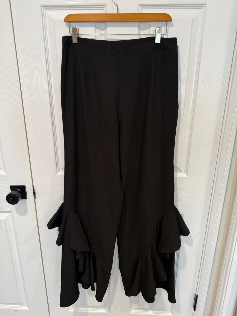 Lovers and friends Black Ruffle Hem Wide-Leg Pants size L